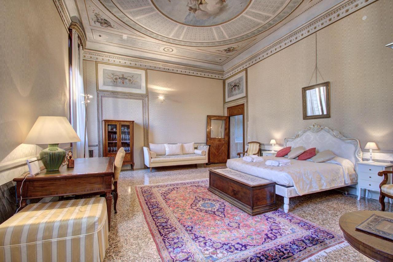 Doge Stair, Gorgeous - Bbc Venice Grand 2024 Tour Recorded Here! ภายนอก รูปภาพ